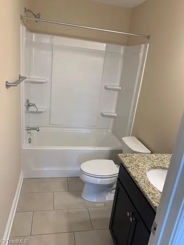 $400,570 | 1549 Oakbluffs Drive, Colfax, NC 27235