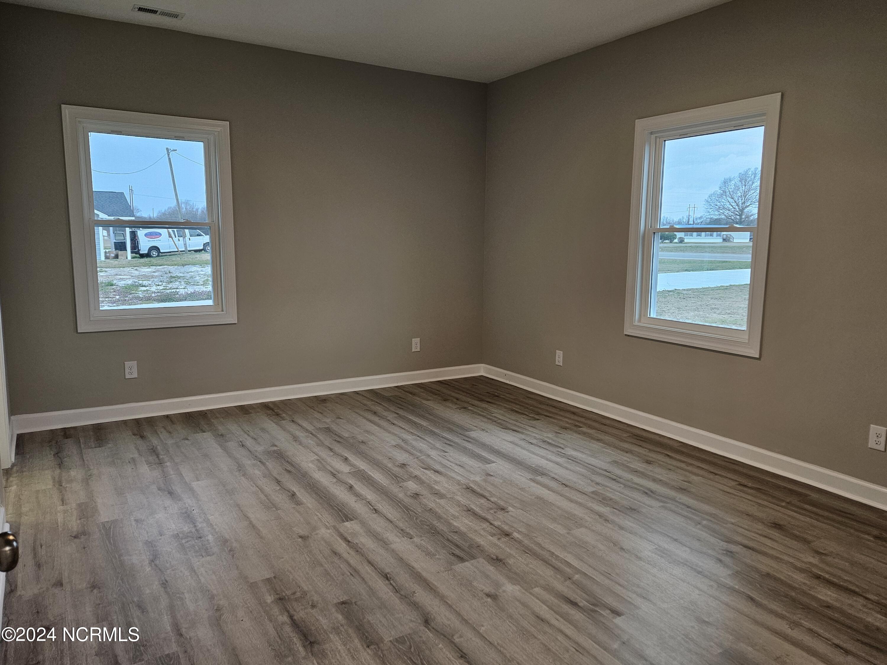 1015 Oberry Road Dudley, NC 28333 - Photo 14 of 26 Large Master Bedroom