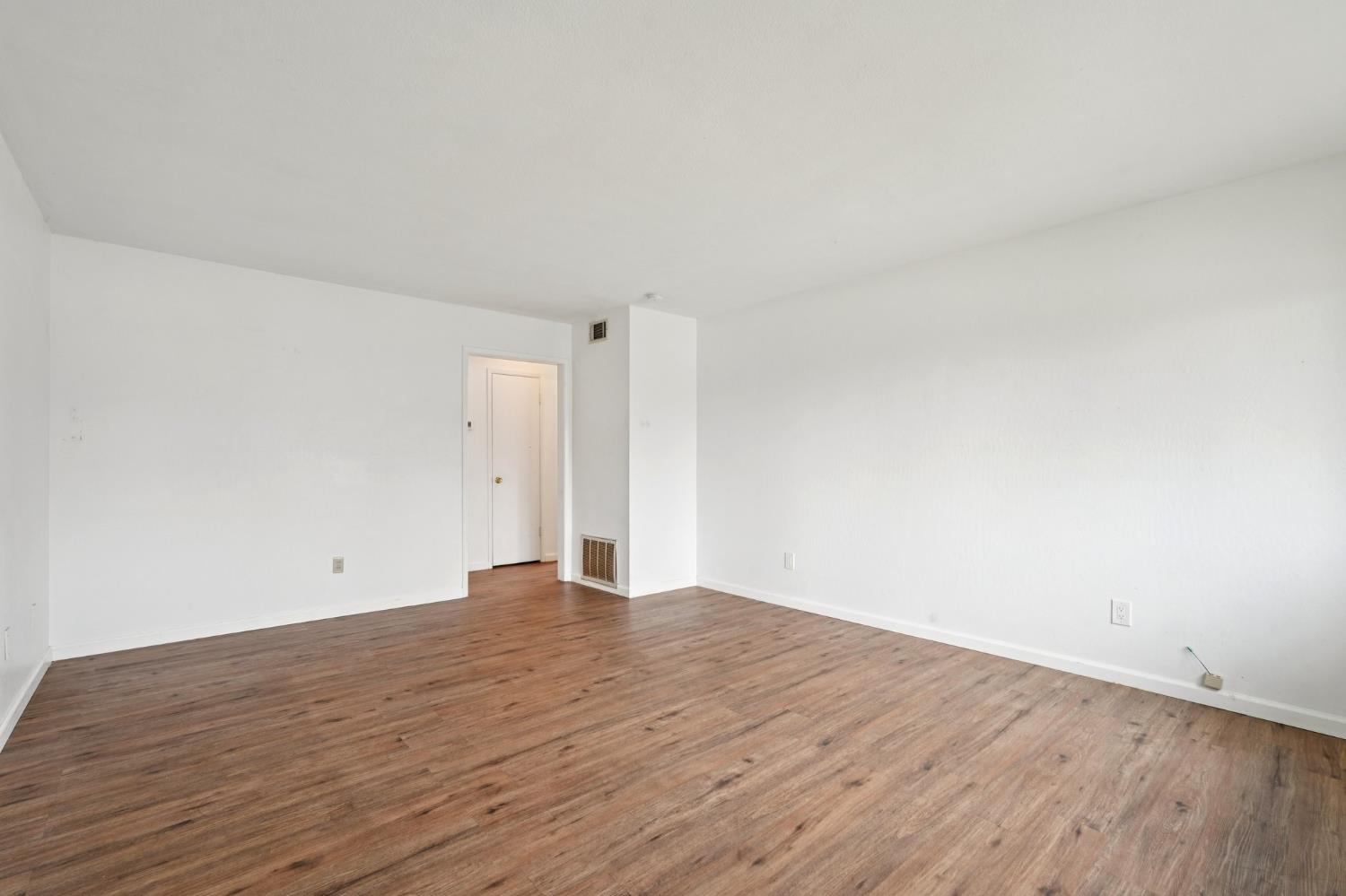 2753 Lerwick Road Sacramento, CA 95821 - Photo 18 of 32