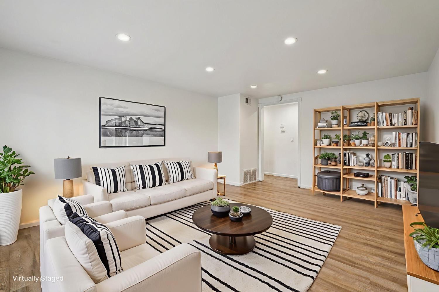 2753 Lerwick Road Sacramento, CA 95821 - Photo 3 of 32