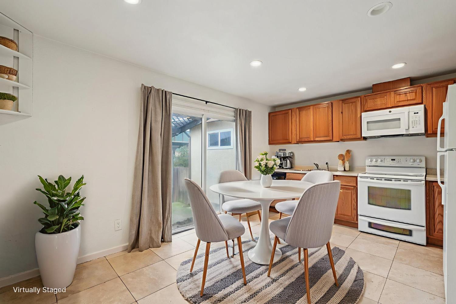 2753 Lerwick Road Sacramento, CA 95821 - Photo 7 of 32