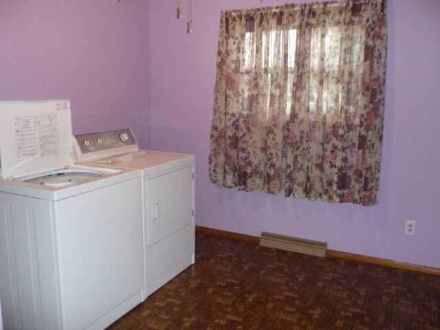16 East Erie Road Temperance, MI 48182 - Photo 12 of 19 20351943-11.JPG