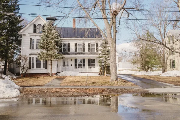 $349,900 | 18 Maple Street, Skowhegan, ME 04976