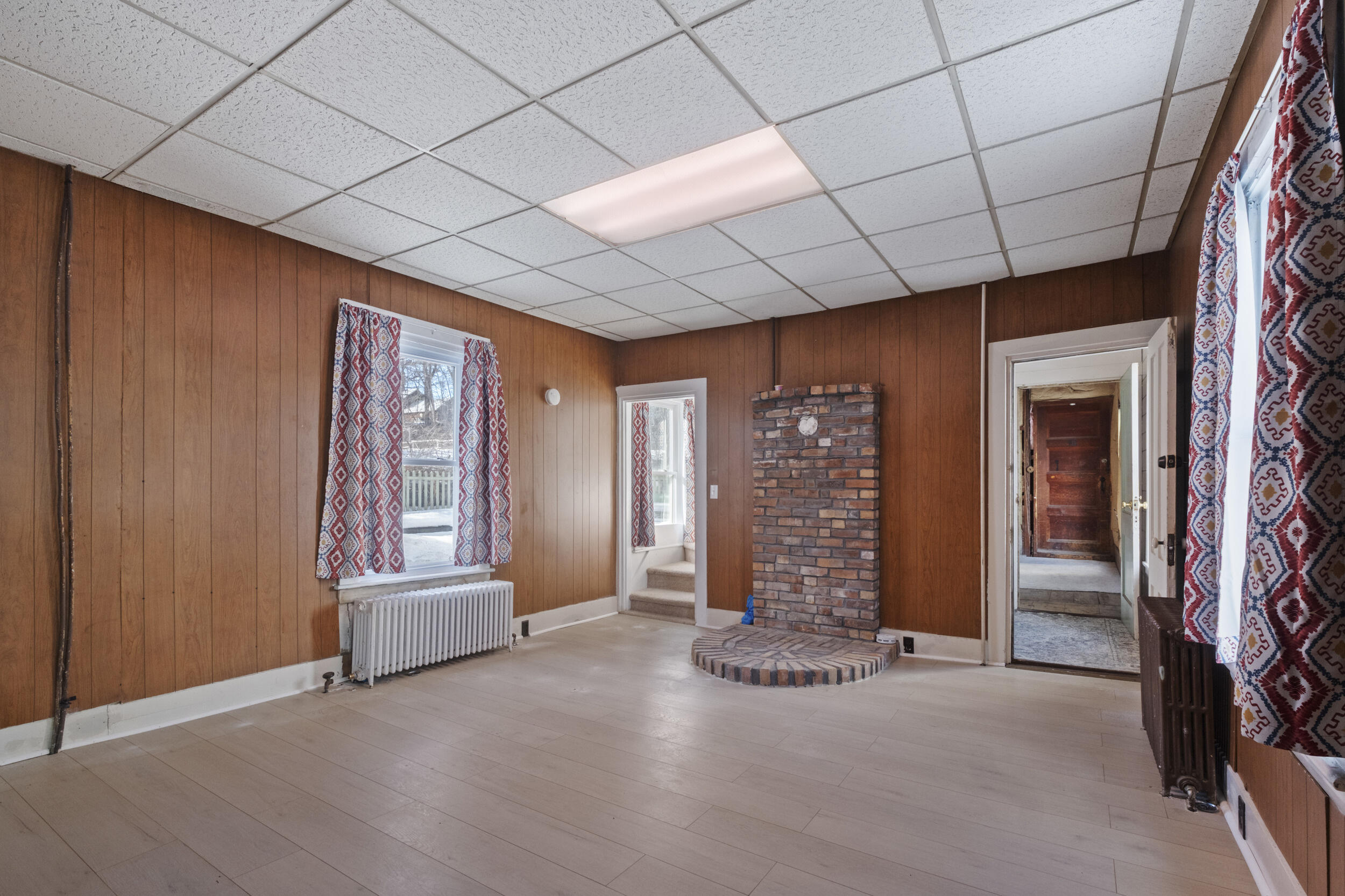 18 Maple Street Skowhegan, ME 04976 - Photo 17 of 64 17_18 mpale st - interior-48