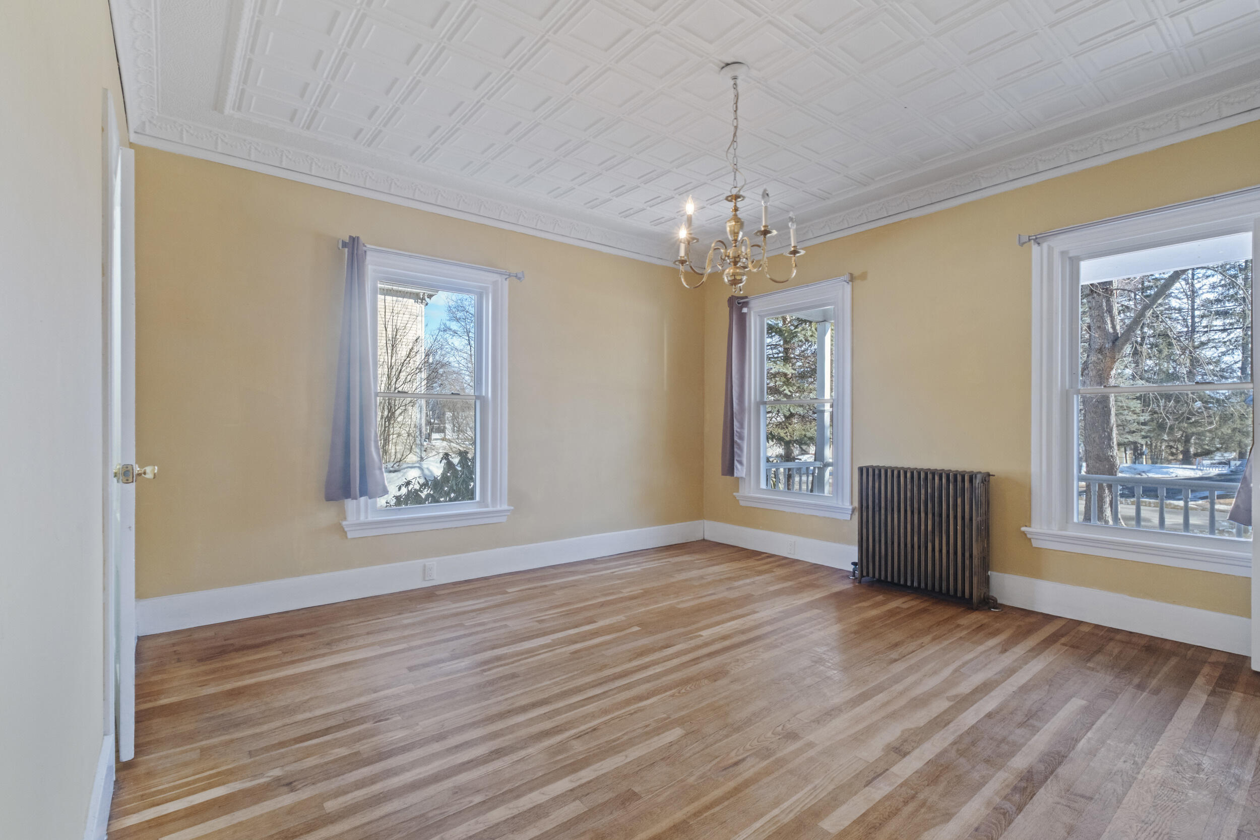 18 Maple Street Skowhegan, ME 04976 - Photo 21 of 64 21_18 mpale st - interior-44