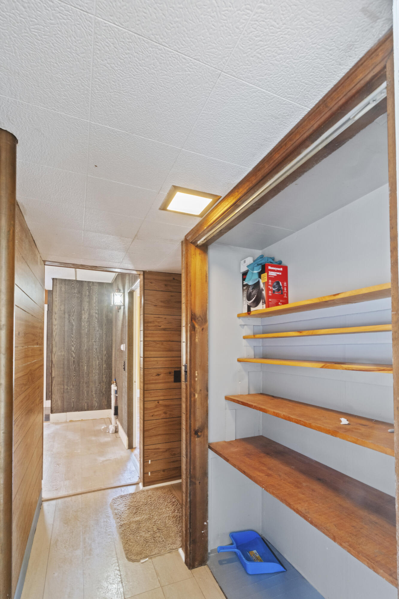 18 Maple Street Skowhegan, ME 04976 - Photo 35 of 64 35_18 mpale st - interior-28