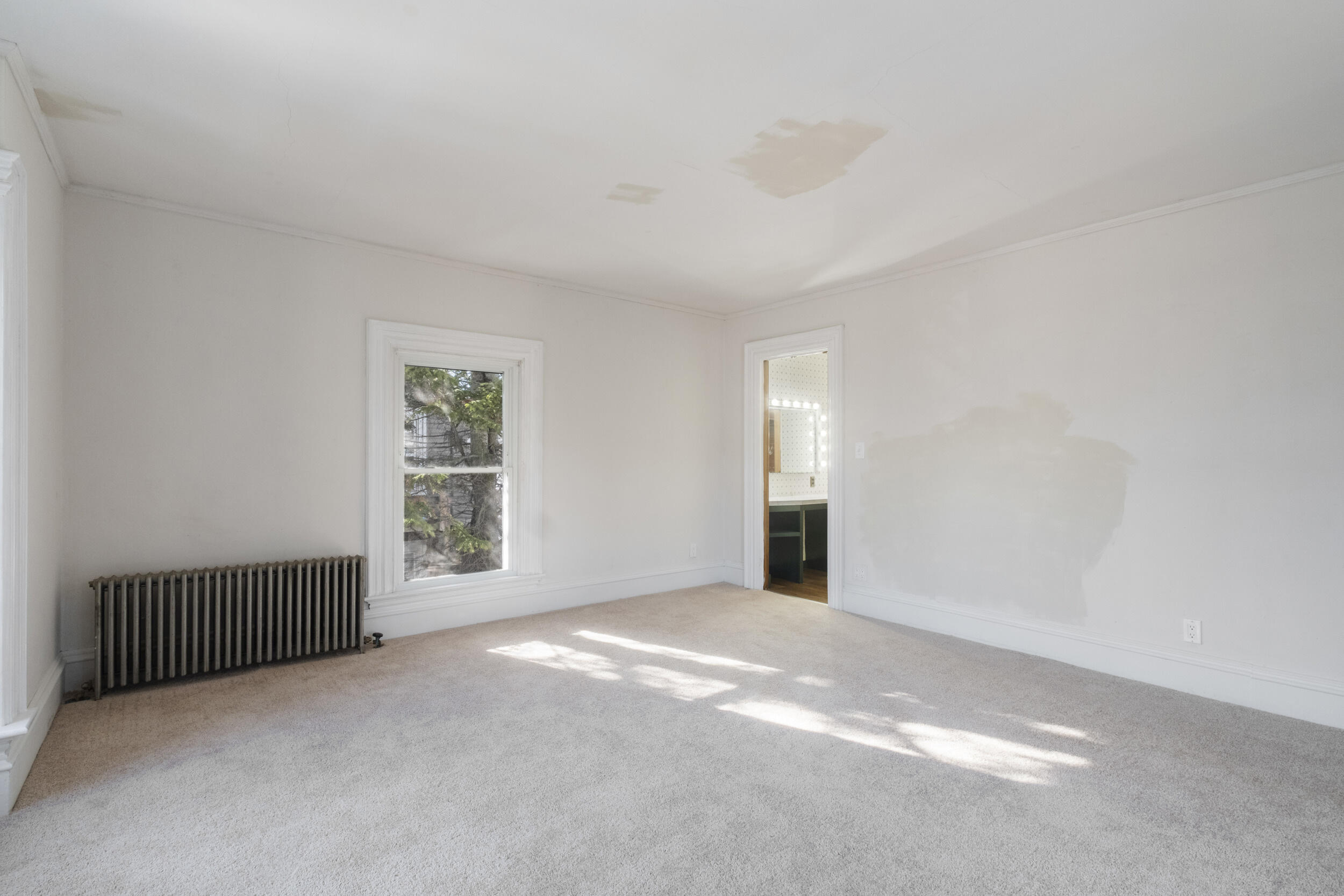 18 Maple Street Skowhegan, ME 04976 - Photo 40 of 64 40_18 mpale st - interior-18