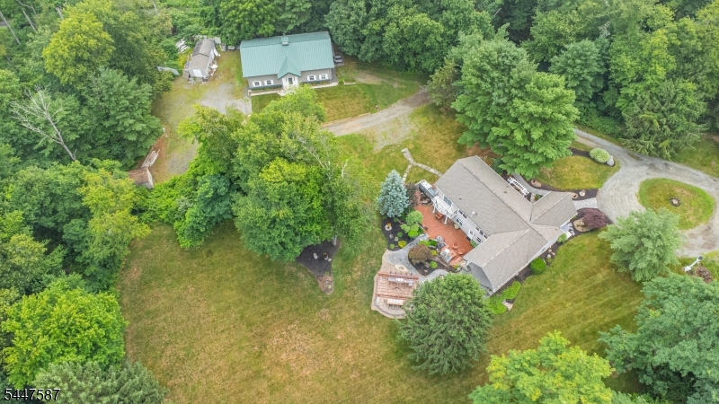 1 Evergreen Road Chester, NJ 07930 - Photo 4 of 43