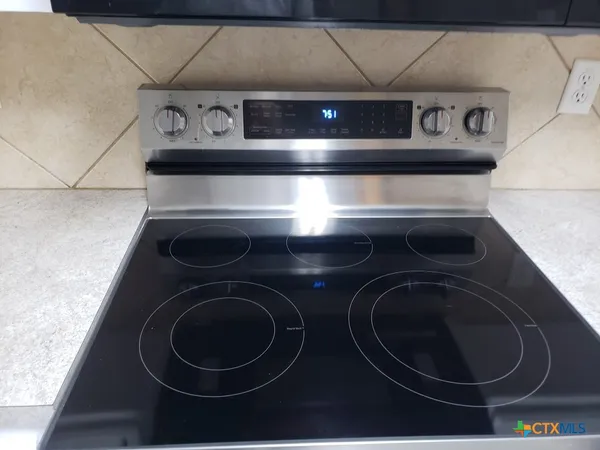 a close view of washer and dryer