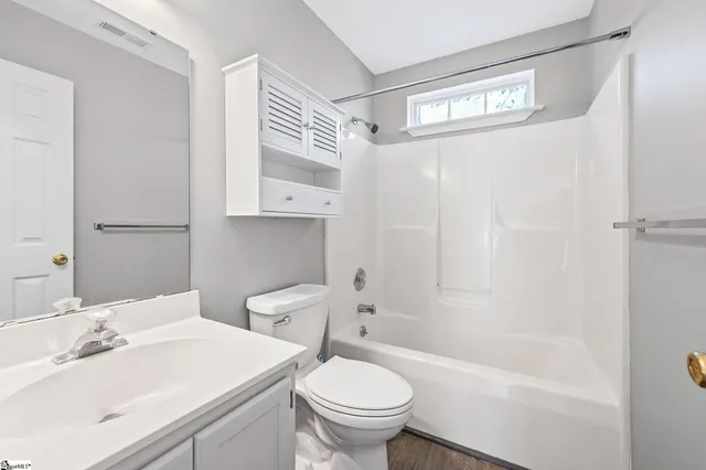 $1,835 | 422 Riverside Chase Circle, Greer, SC 29650