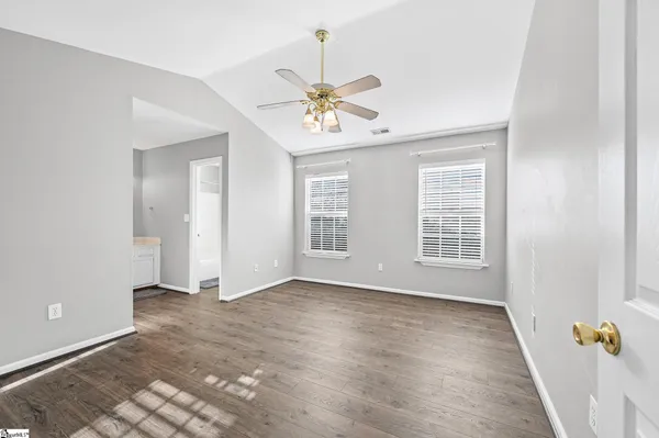$1,835 | 422 Riverside Chase Circle, Greer, SC 29650