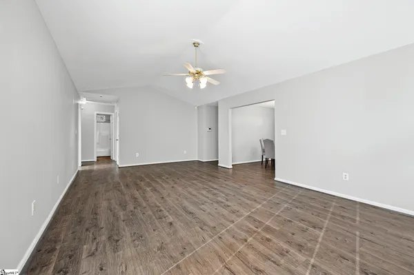 $1,835 | 422 Riverside Chase Circle, Greer, SC 29650