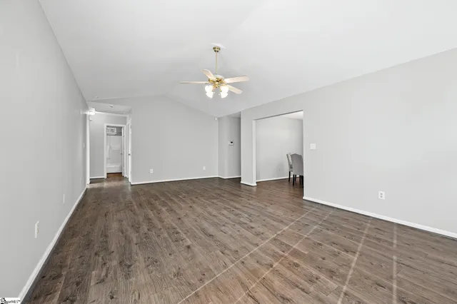 $1,835 | 422 Riverside Chase Circle, Greer, SC 29650