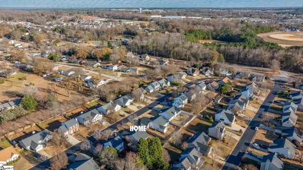 $1,835 | 422 Riverside Chase Circle, Greer, SC 29650