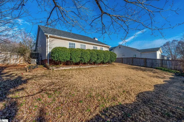 $1,835 | 422 Riverside Chase Circle, Greer, SC 29650