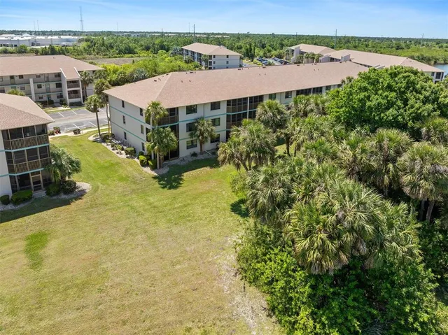 $160,000 | 175 Kings Highway, Unit 428, Punta Gorda, FL 33983