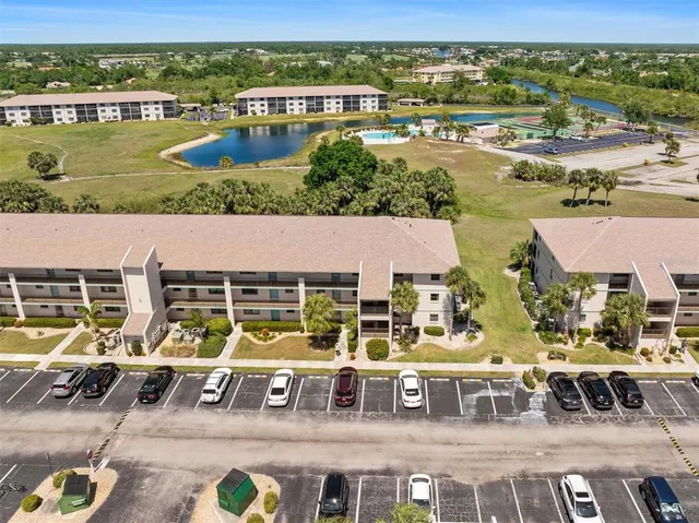 $160,000 | 175 Kings Highway, Unit 428, Punta Gorda, FL 33983