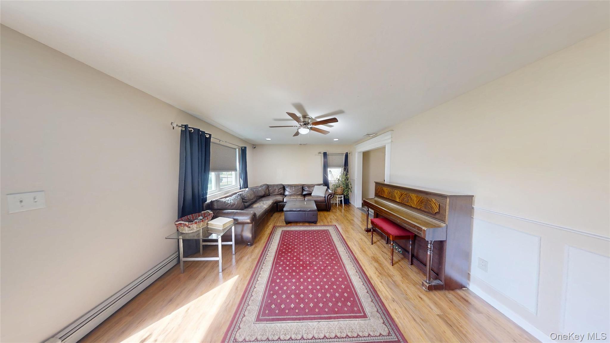 61 Manchester Road Huntington, NY 11743 - Photo 4 of 16