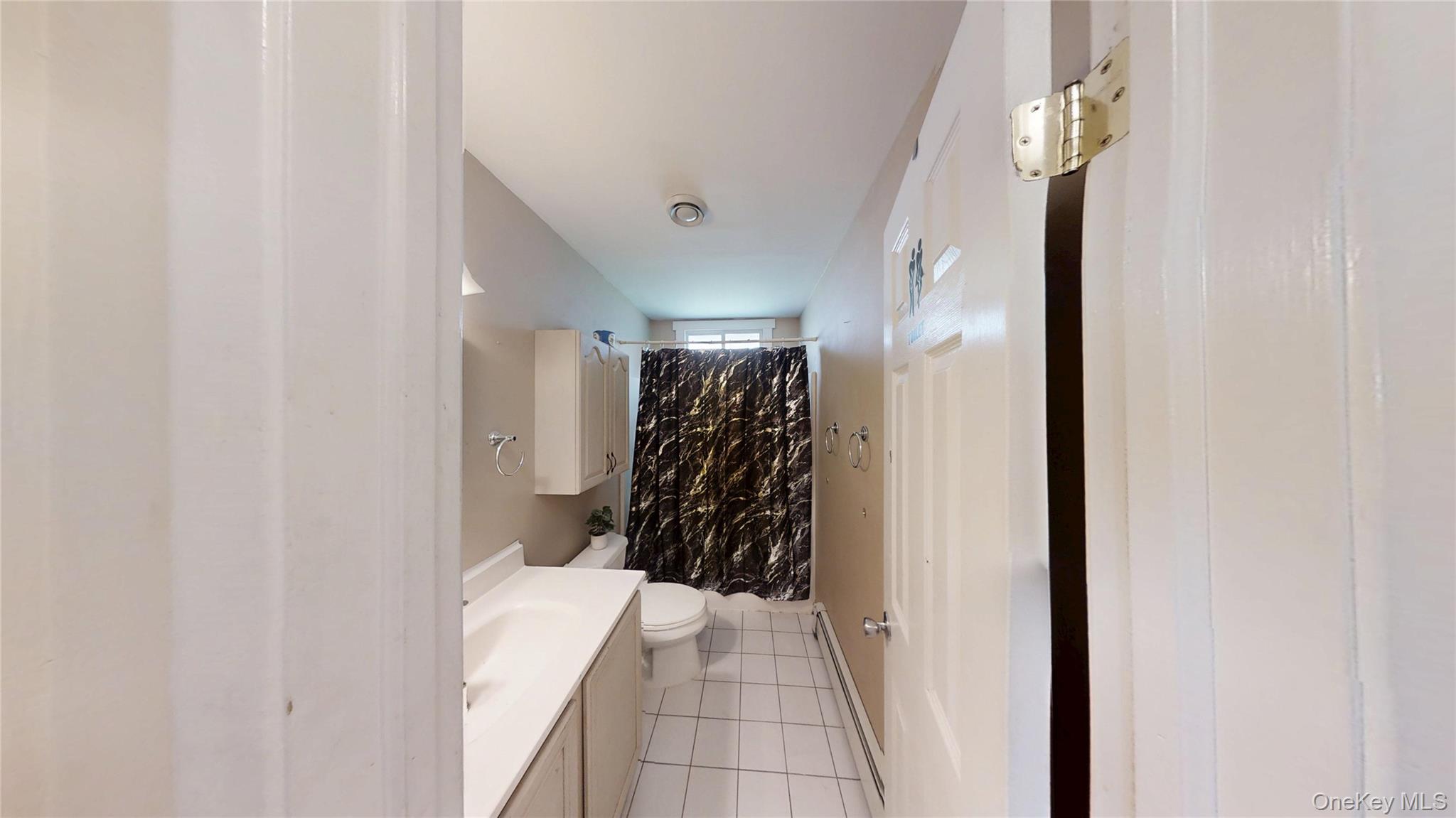 61 Manchester Road Huntington, NY 11743 - Photo 8 of 16