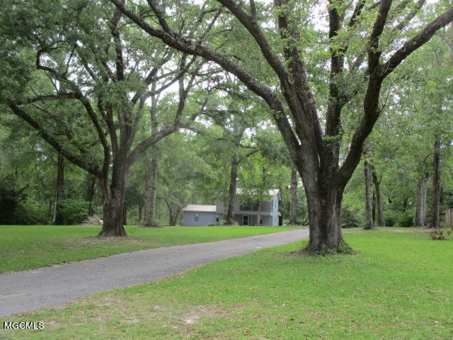 18676 Goff Farm Road Moss Point, MS 39562 - Photo 2 of 19 IMG_0339