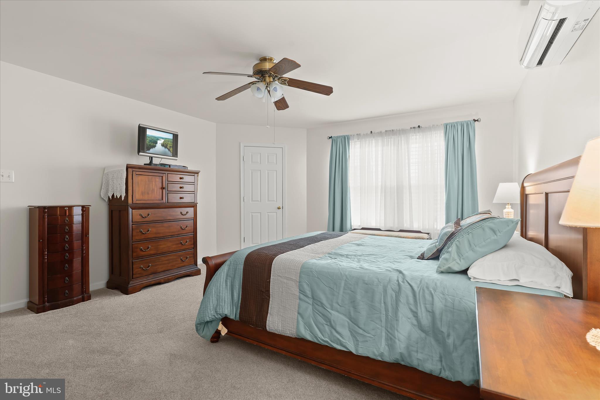 6463 Tydings Road Sykesville, MD 21784 - Photo 29 of 104 Primary Bedroom - WIC - En-Suite Full Bath