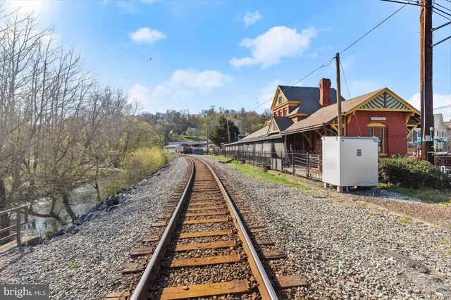 $645,000 | 6463 Tydings Road, Sykesville, MD 21784