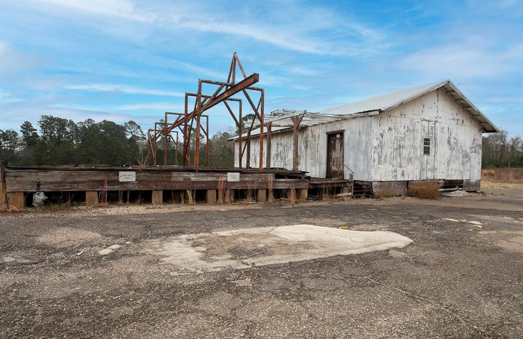 730 Humble Road New London, TX 75684 - Photo 23 of 24