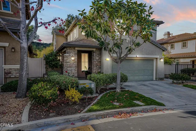 $999,500 | 631 Clearwater Creek Drive, Thousand Oaks, CA 91320