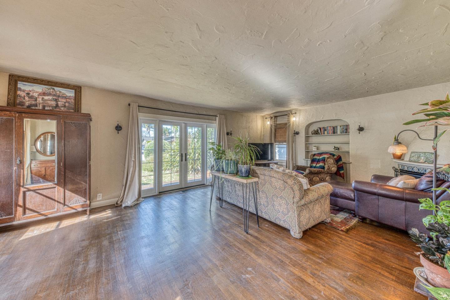 137 Maple Street Salinas, CA 93901 - Photo 7 of 40