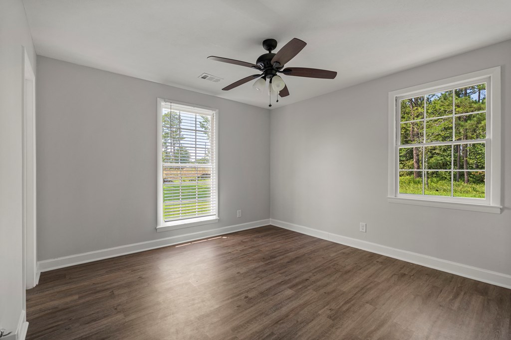 989 Lee Road Phenix City, AL 36870 - Photo 13 of 17