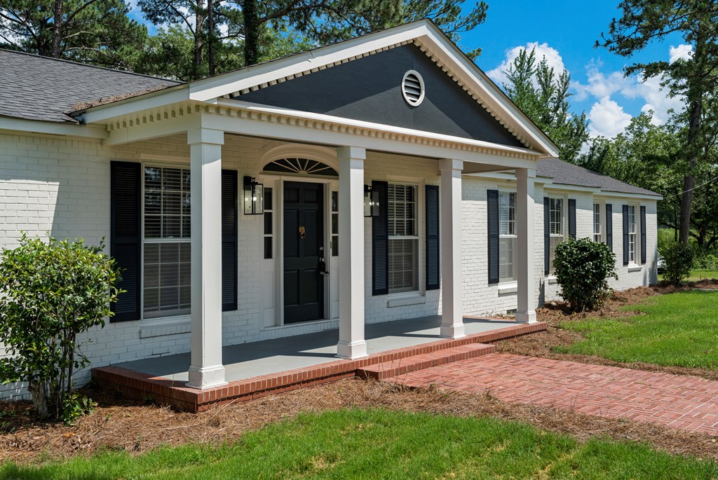 989 Lee Road Phenix City, AL 36870 - Photo 2 of 17