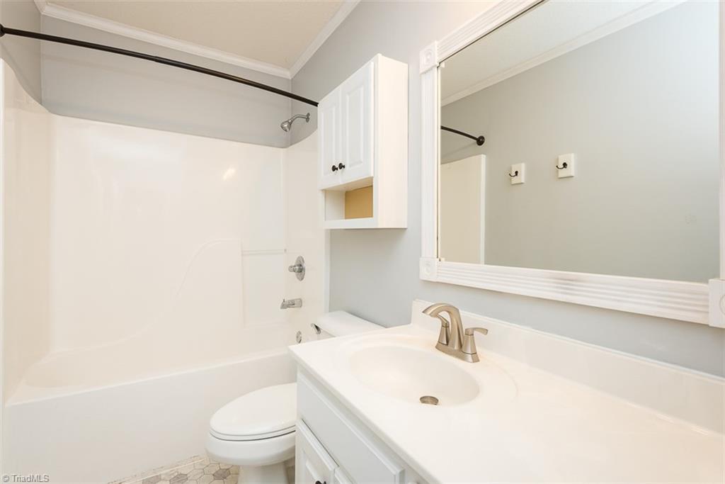 6042 Snow Camp Road Graham, NC 27253 - Photo 14 of 28 Gallery Image 14