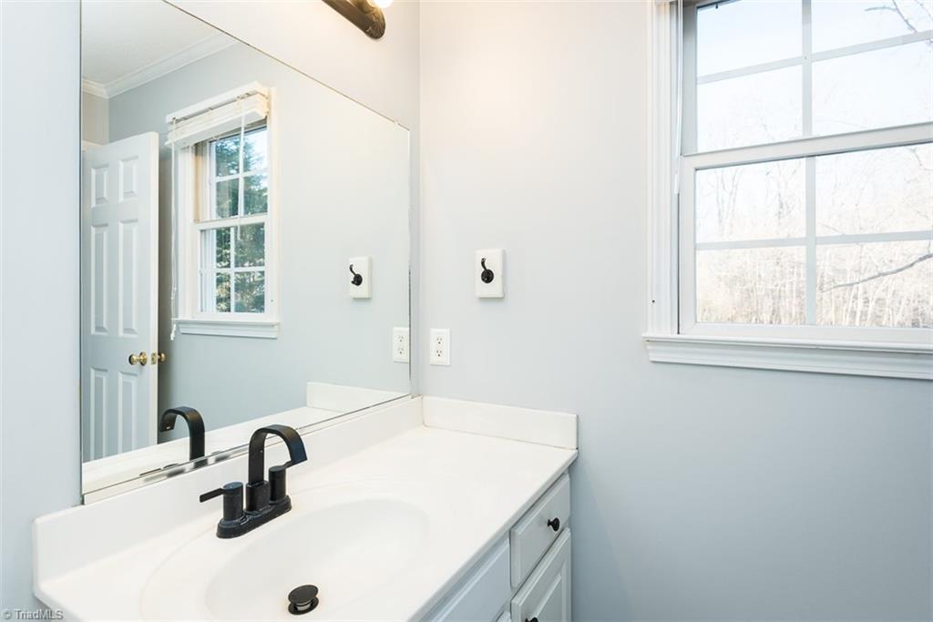 6042 Snow Camp Road Graham, NC 27253 - Photo 17 of 28 Gallery Image 17