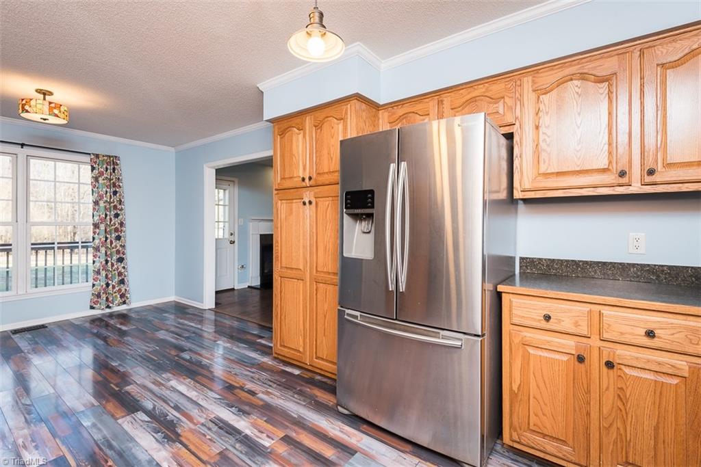6042 Snow Camp Road Graham, NC 27253 - Photo 6 of 28 Gallery Image 6