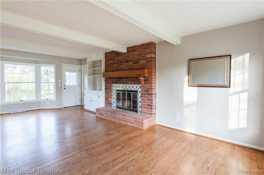 2372 Blockton Road Rochester Hills, MI 48306 - Photo 6 of 43