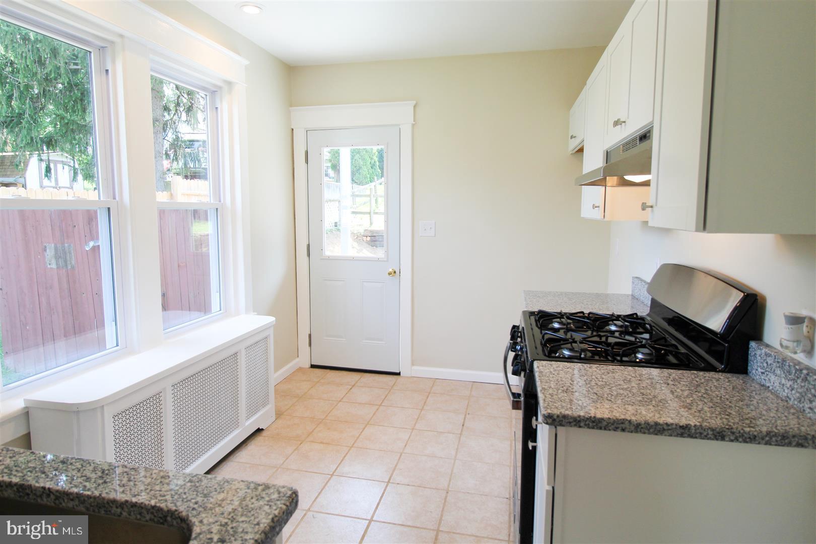 1440 New Holland Road Reading, PA 19607 - Photo 8 of 27