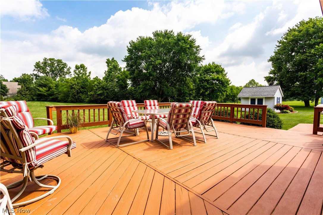 38732 Robson Road Grafton, OH 44044 - Photo 3 of 33 Gallery Image 3