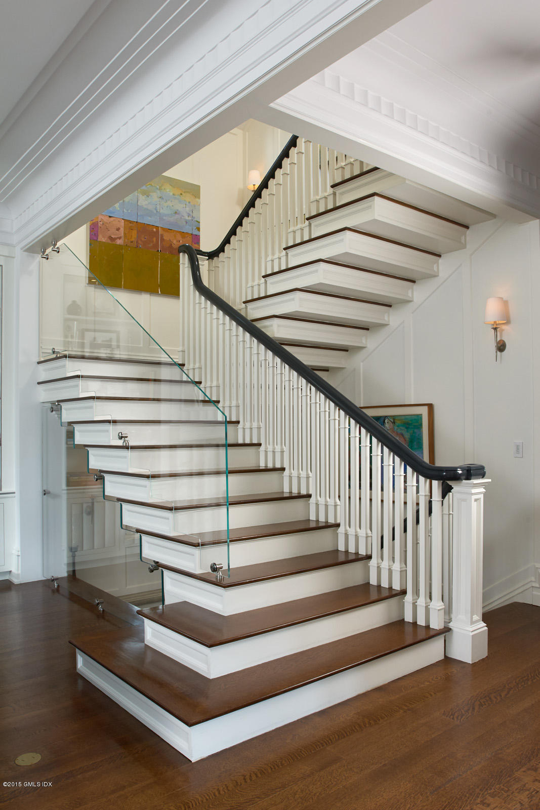 409 Round Hill Road Greenwich, CT 06831 - Photo 11 of 17 a view of entryway