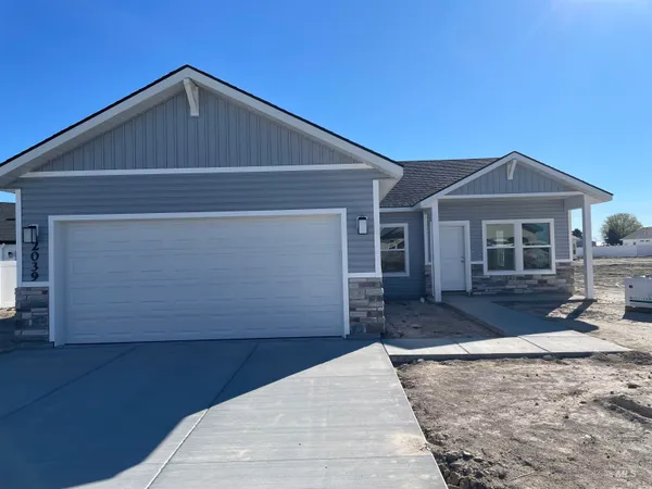 $344,900 | 2039 Lowline Avenue, Twin Falls, ID 83301