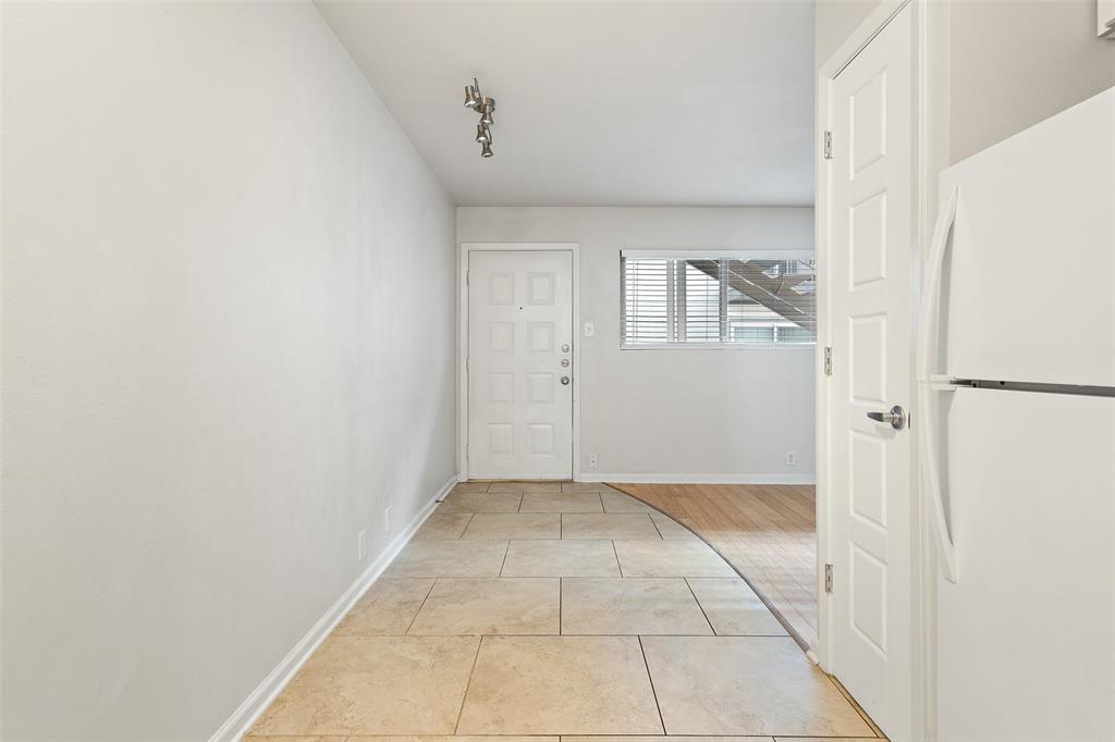 2404 Longview Street, Unit 105 Austin, TX 78705 - Photo 10 of 19