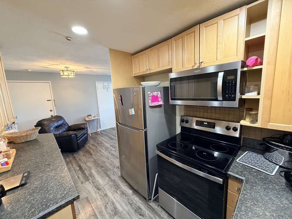 271 Boston Post Road East, Unit 4 Marlborough, MA 01752 - Photo 7 of 14 Gallery Image 7
