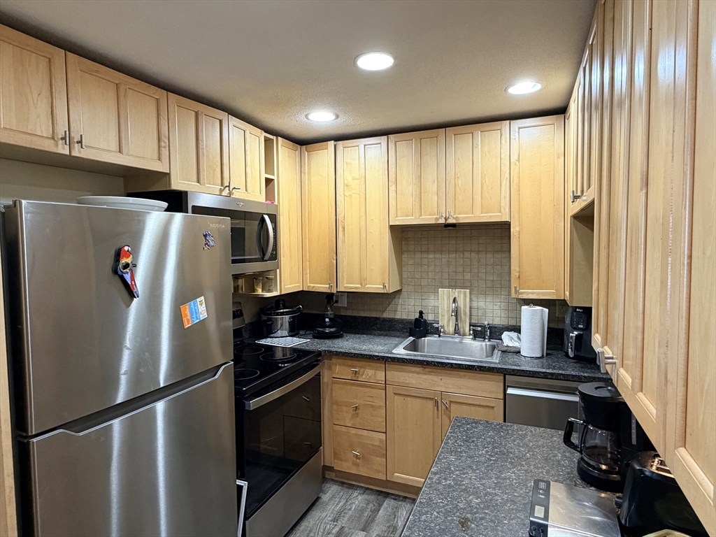 271 Boston Post Road East, Unit 4 Marlborough, MA 01752 - Photo 8 of 14 Gallery Image 8