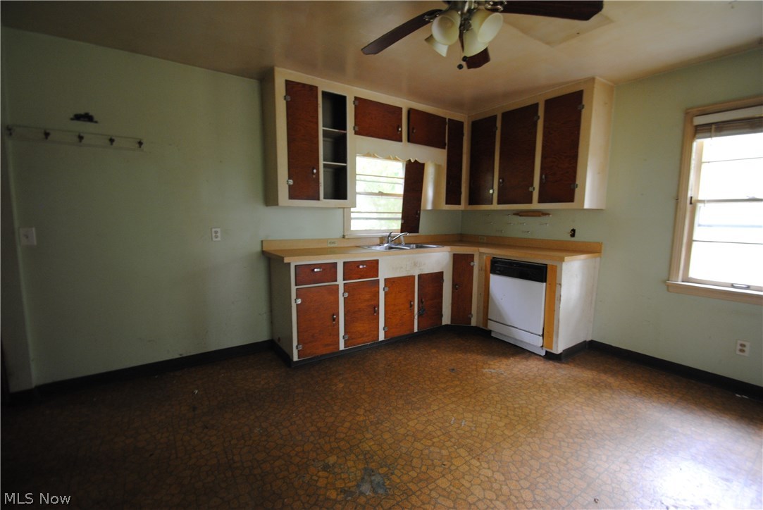 4297 Hamilton Road Medina, OH 44256 - Photo 9 of 13 Gallery Image 9