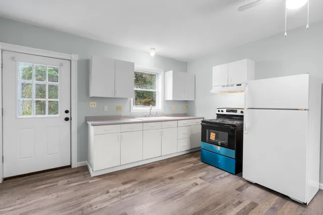 $409,000 | 160 Brooks Hill Road, Wolcott, CT 06716