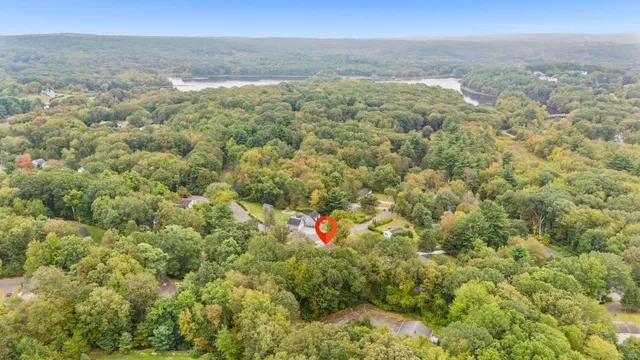 $409,000 | 160 Brooks Hill Road, Wolcott, CT 06716