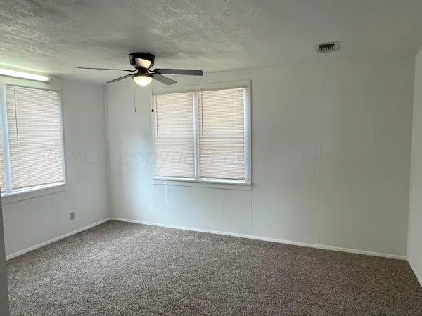 $1,500 | 719 Cedar Avenue, Dumas, TX 79029