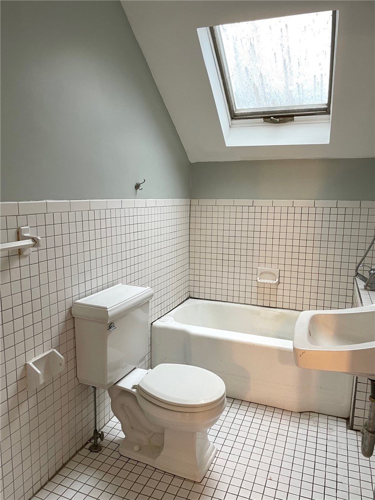 817 Tower Hill Road North Kingstown, RI 02852 - Photo 18 of 23