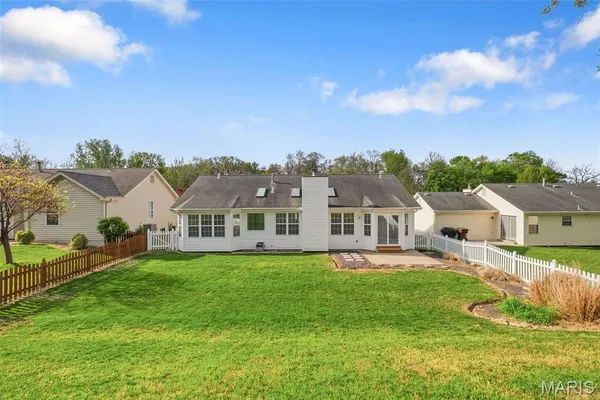 $375,000 | 41 McClay Trail Drive, St. Peters, MO 63376