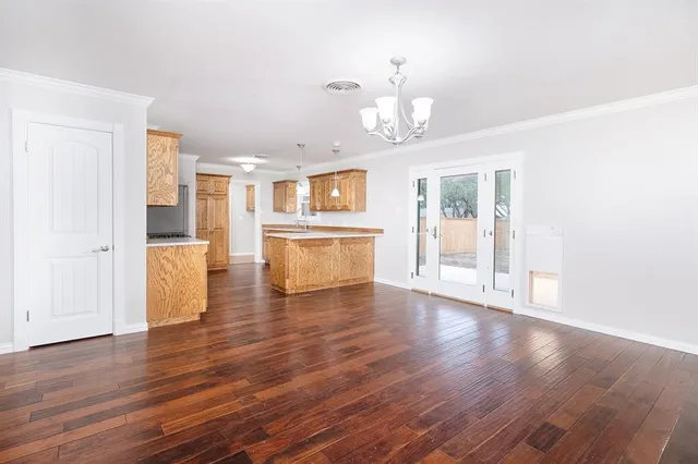 $275,000 | 2103 South High Street, Brady, TX 76825