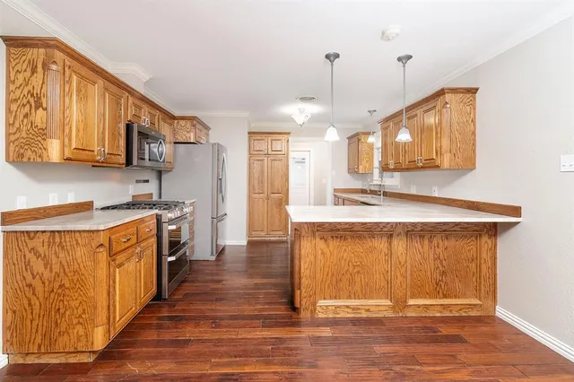 $275,000 | 2103 South High Street, Brady, TX 76825